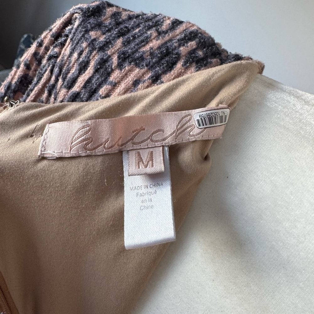 Hutch Ruffle Dress Size Medium Blue Beige/Pink VNeck - Picture 8 of 10